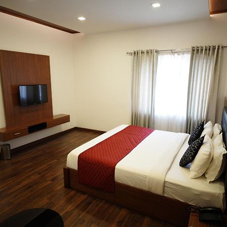 Four N Square Residency Hotel Palakkad Kültér fotó